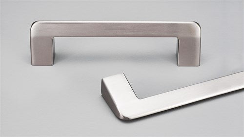 Case Cabinet Pull Handle 128mm CTC in Brushed Nickel