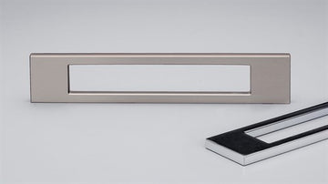 Keyline Cabinet Pull Handle 320mm CTC in Polished Chrome